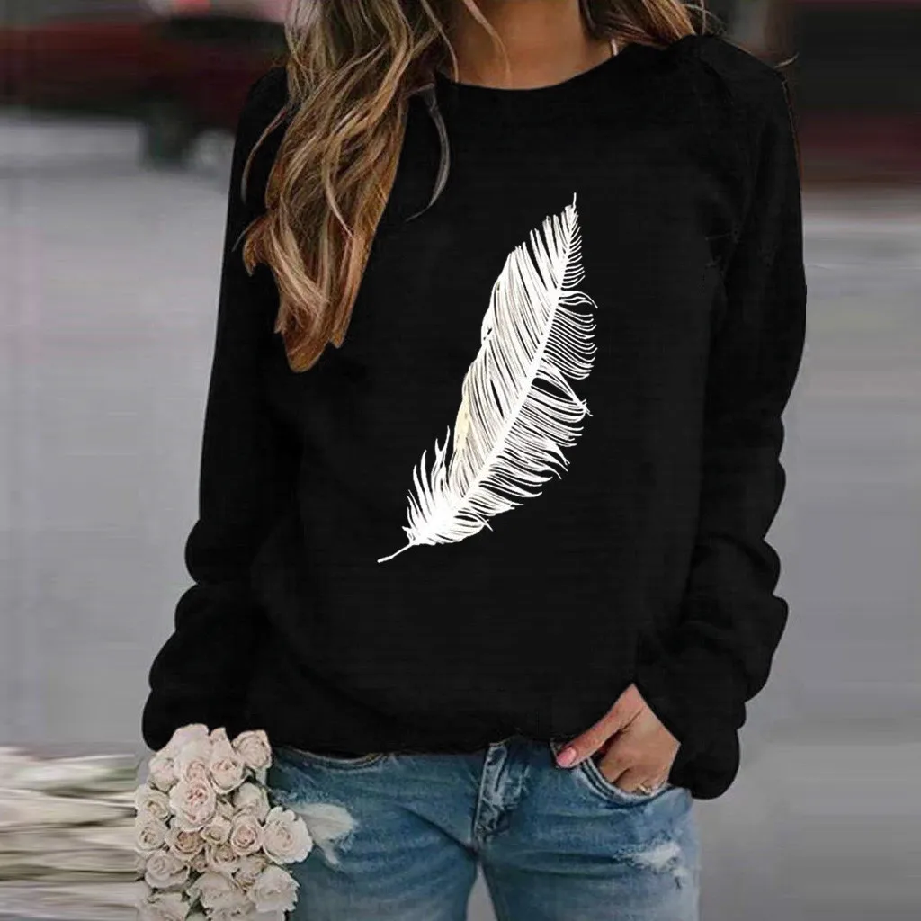 

Hoodies & Sweatshirts