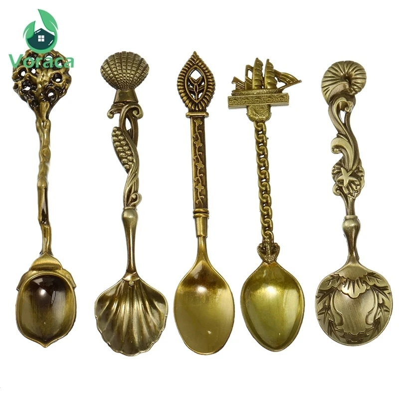 

5PCs/Set Vintage Royal Style Carved Coffee Spoons Metal Alloy Mini Ice Cream Tea Milk Dessert Spoon Retro Tableware Sets Scoop