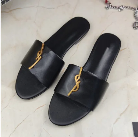 

Fashion Luxury Metal Decoration Flats Shoes Women Slippers Leather Designer Ladies Street Beach Sandals Slides Shoes