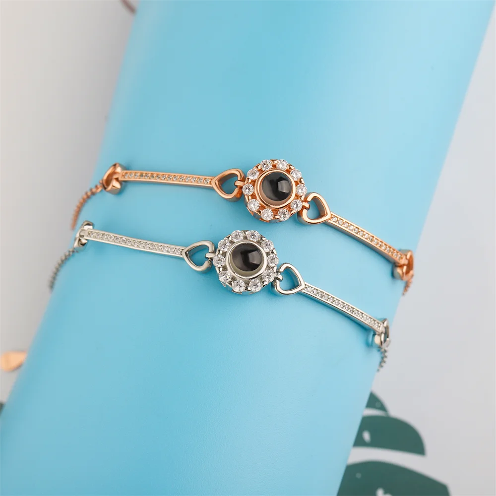 

Trendy 100 Languages I Love You Round Projection Bracelet With Crystal Customized Photo Name Chain Bracelets Chic Zircon Jewelry