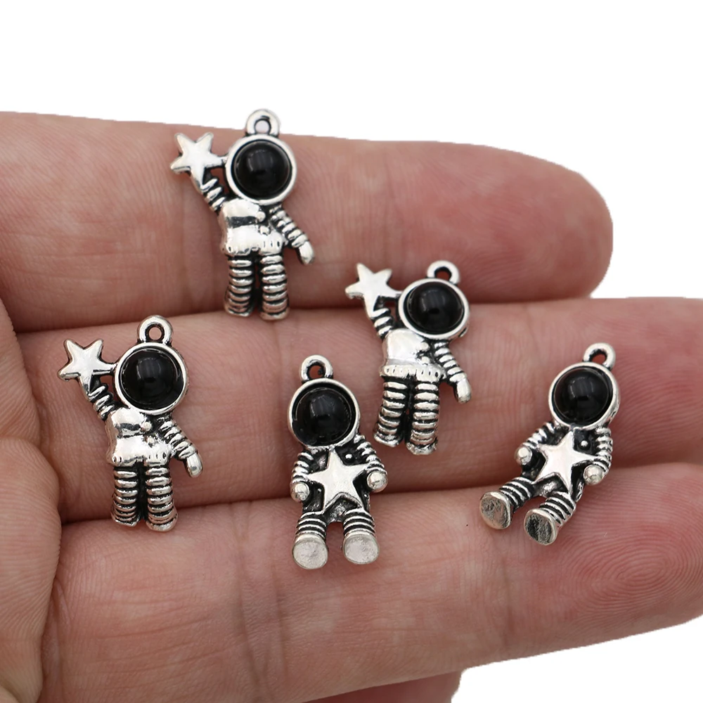 

5Pcs Antique Silver Plated Astronaut Charm Pendant for Jewelry Making Earrings Bracelet Necklace Accessories DIY Findings