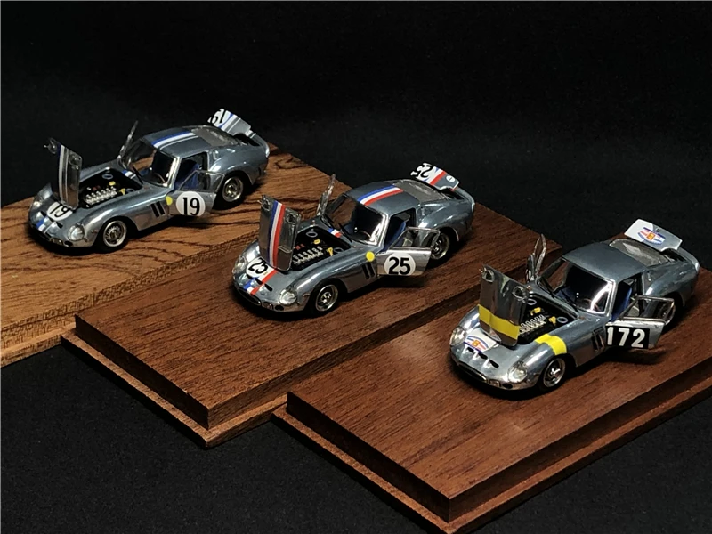 

Модель автомобиля PGM 1:64 250 GTO RAW