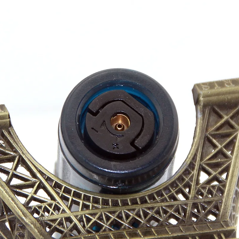 Новый стиль три фонарь газовые зажигалки с бутаном резак для сигар ветрозащитная