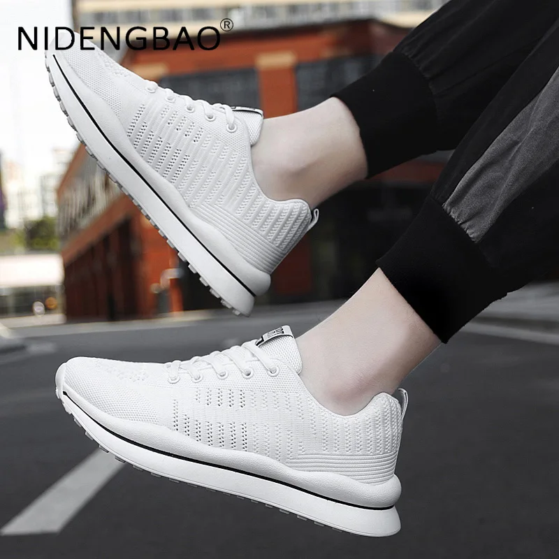 2021 Mens Running Shoes Lightweight Sneakers Fly Weave Breathable Outdoor Walking Casual Sports Shoes Lace Up Tenis Masculino