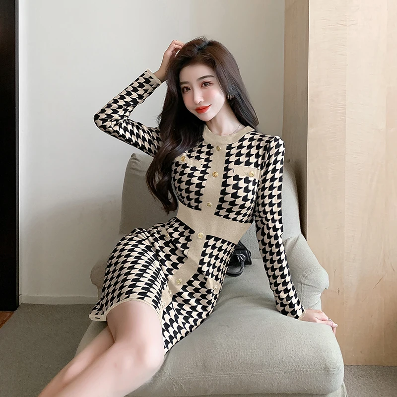 

New Fashion Autumn Winter Dress Women Elegant Vintage Patchwork Plaid Dresses Ladies Runway A-Line Knitting Sweater Dress