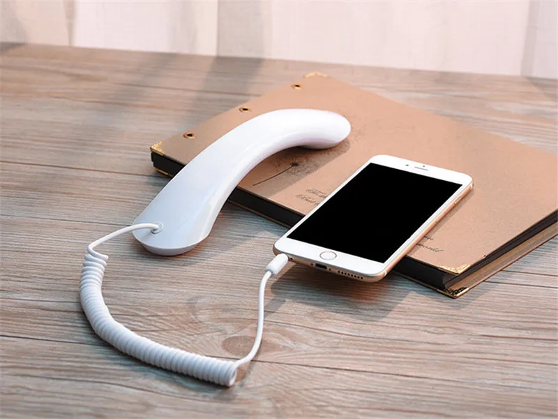 

New Fashion Retro Phone handset headset 3.5mm PC Comtuper microphone prevention radiation for iphone samsung
