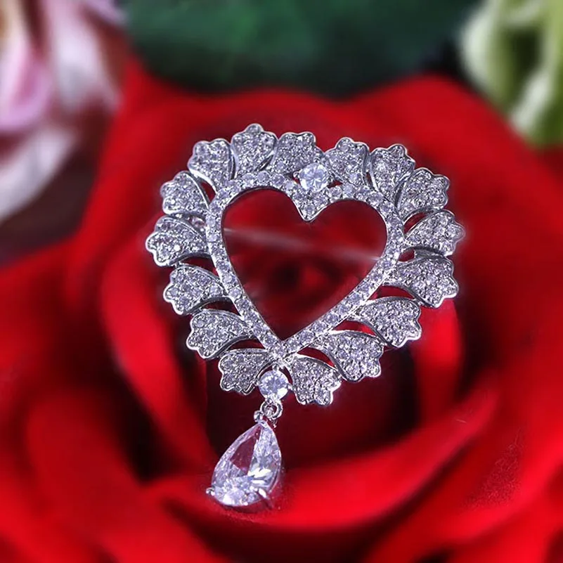 

Fashion Romantic Heart Brooch For Women Wedding Gift High Quality Metal AAA Cubic Zirconia Lapel Pins Jewelry Wholesale