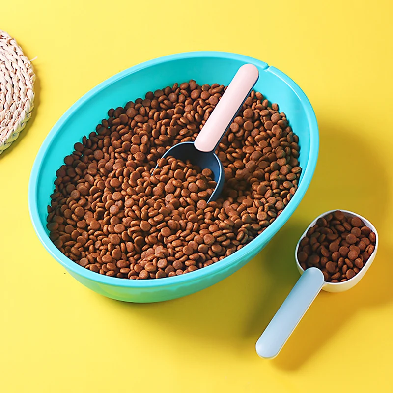 

New Multi-function Portable Cat Dog Food Scoop Feeding Spoon With Sealing Bag Clip Pet Feeders Pet Puppy Kitten Supplies