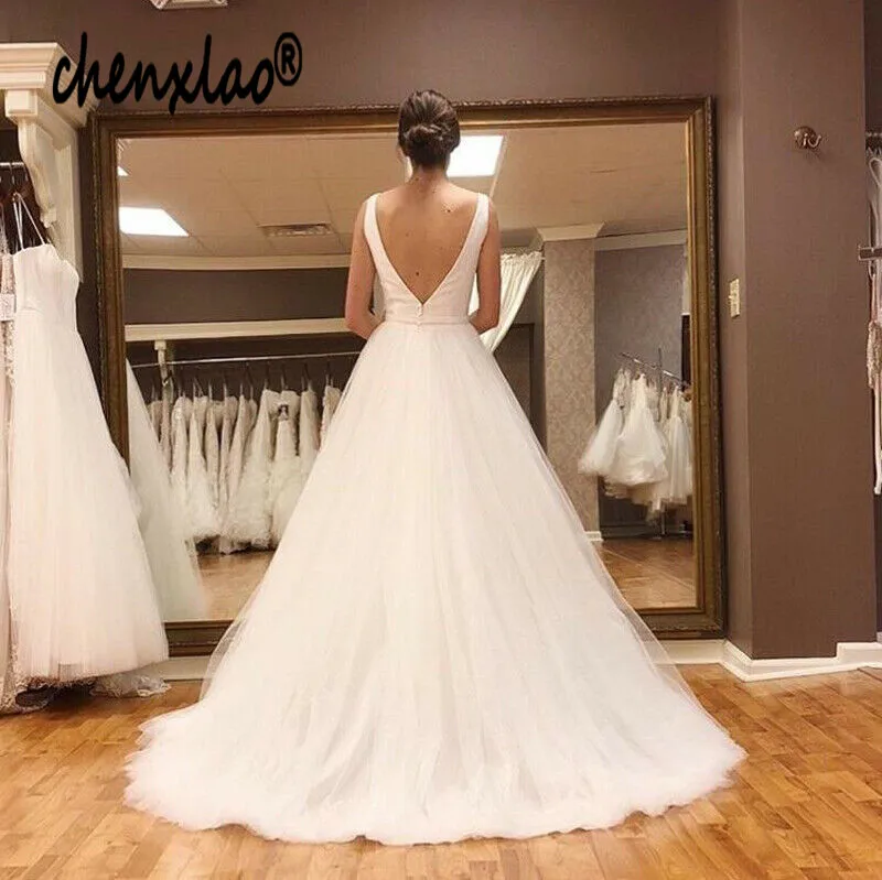 Простое пляжное свадебное платье с поясом без рукавов открытой спиной фатиновое