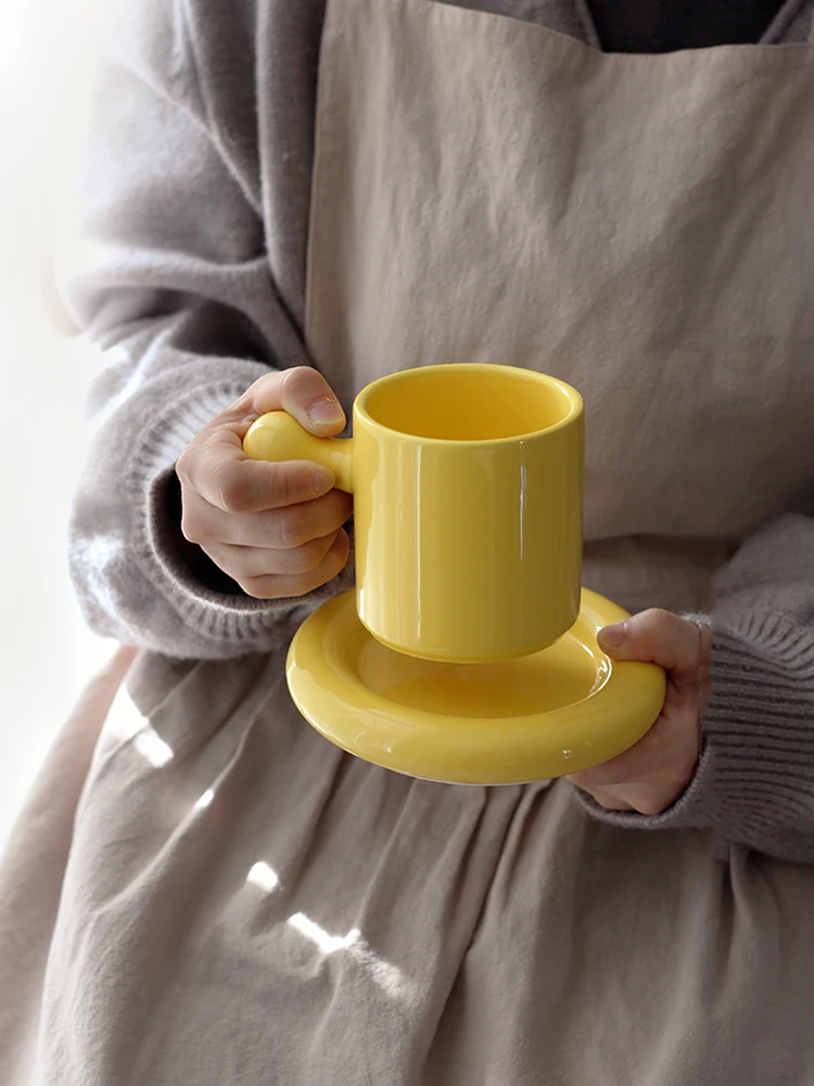 

Cute egg-shaped coffee mug and saucer dessert cake mug and macaron colored mug and breakfast milk mug and office water mug