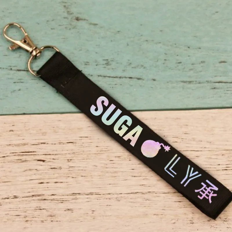 SUGA KPOP брелок с лазером Bangtan для мальчиков, брелок для ключей с надписью Love Yourself RAPMONSTER V JUNGKOOK JIMIN JHOPE RM, аксессуары для ключей - Цвет: SUGA