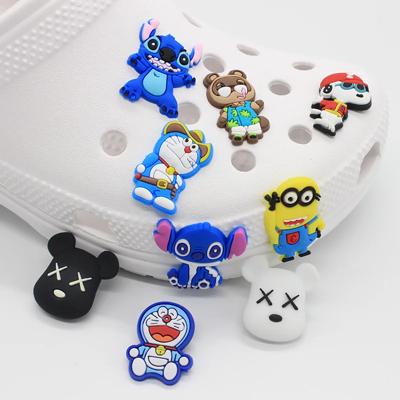 

Hot 1pcs Cute Cartoon Character Anime Shoe Charms Shoe Aceessories Fit Sandals PVC Croc jibz Buckle for Kids Party Xmas Gifts