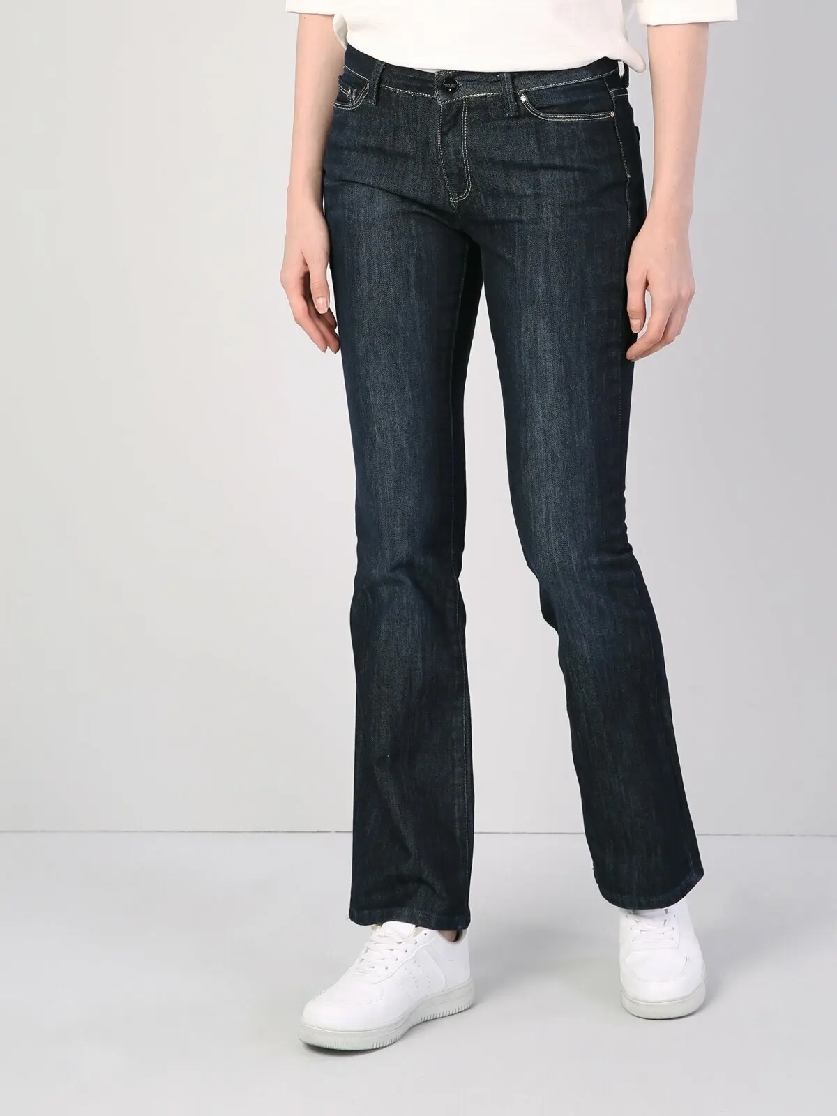 

Colins Woman 791 monica Regular Fit Blue High Rise Boocut Jean Pantswomen's trousers women's pants Trousers for women pants wome