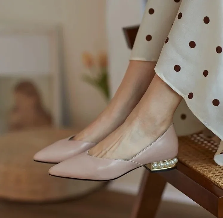 Single-shoe Women's Shallow-mouthed Pointed Shoes Flat Shoes Gentle Hundred Pearl Low-heeled Women's Shoes Autumn