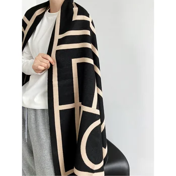 2022 Spring And Autumn Imitation Cashmere Shawl Silk Scarf With Warm Tassel Geometric Scarf