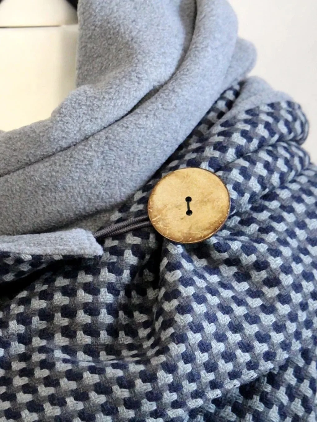 

Brand Designer Fashion Women Printing Button Soft Wrap Casual Warm Scarves Shawls Echarpe Femme Hiver Laine