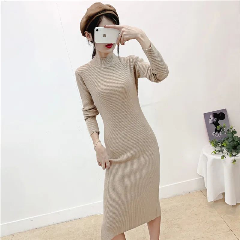 Элегантное Длинное платье свитер из органической кожи с высоким воротником