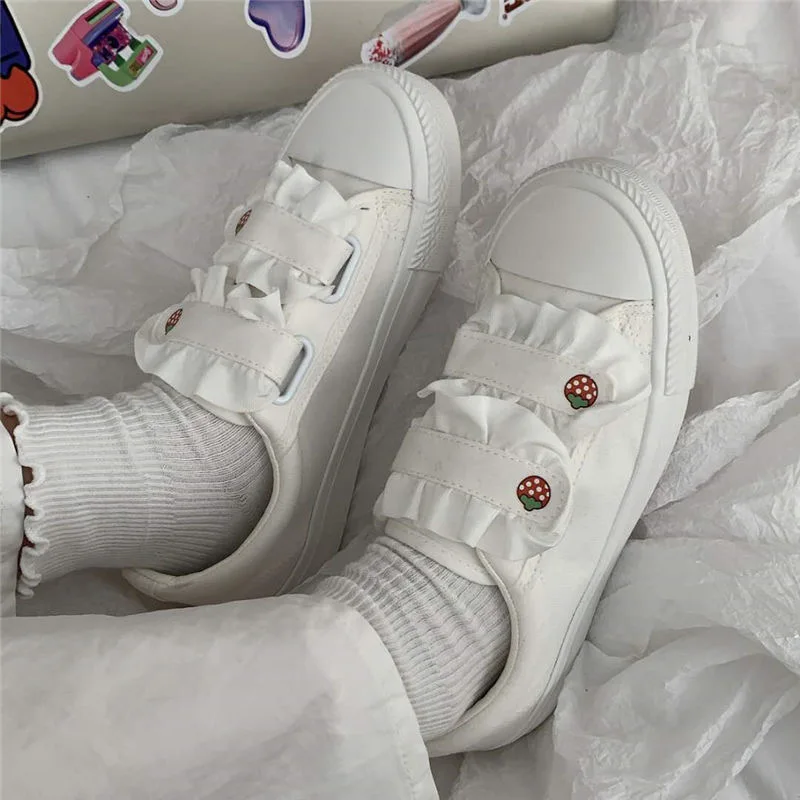 

Женские кожаные кроссовки, Милые Роскошные повседневные Белые кеды в японском стиле, мягкая обувь на толстом каблуке, со шнуровкой, дизайне...