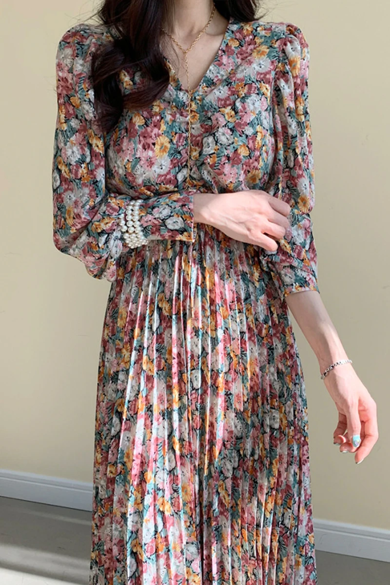 

ZOSOL Korean Style Chic Gentle Floral Slim V-neck Pleated Slim-Fit Mid-Length Platycodon Grandiflorum Chiffon Pleated Dress