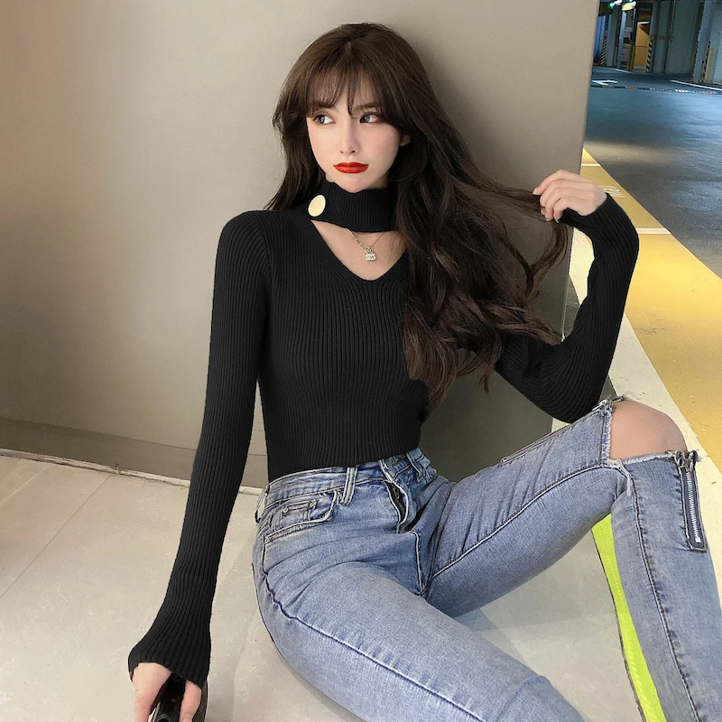 

2021 Spring Autumn New V Neck Long Sleeve Slim Knitted Sweater Women High Street Fashion Halter Pullover Jumper