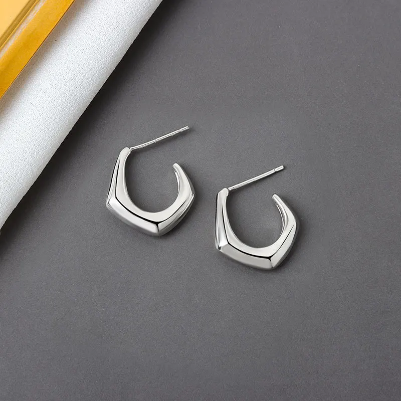 

Simple 925 Sterling Silver Geometric Gothic Stud Earrings for Women Party Punk Hip Hop Jewelry eh202