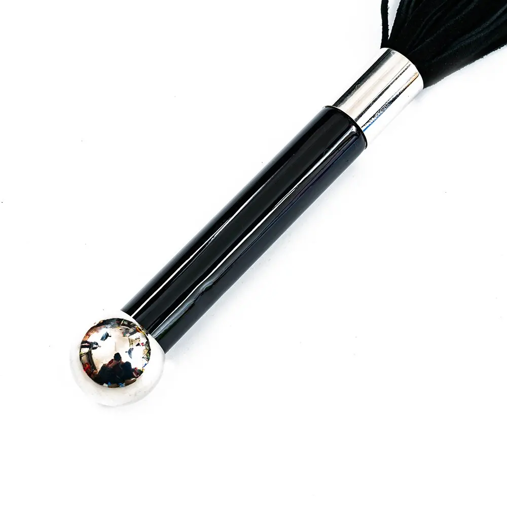 Обувь из натуральной кожи с бахромой