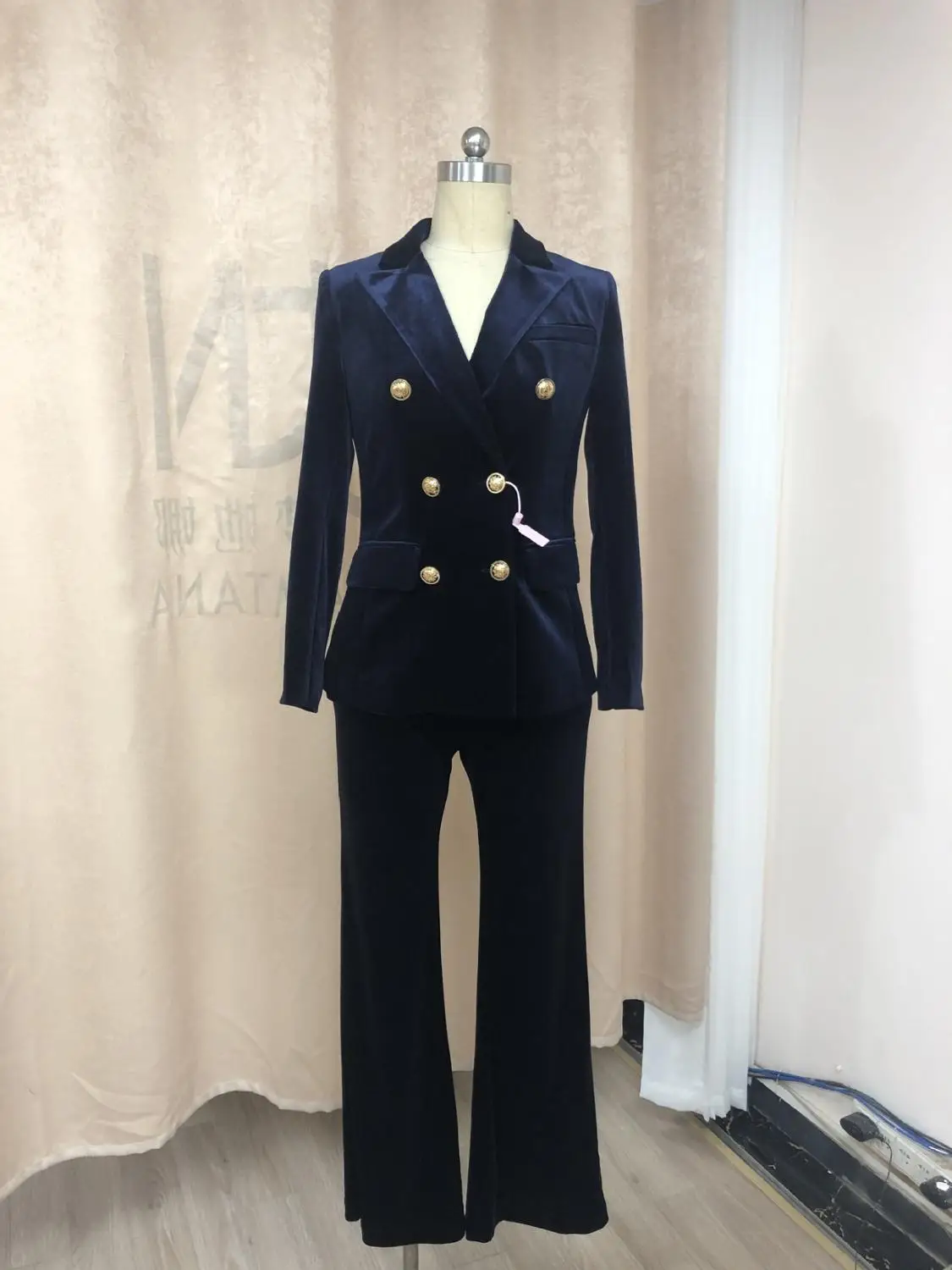 Женский бархатный блейзер и широкие брюки|Брючные костюмы| |