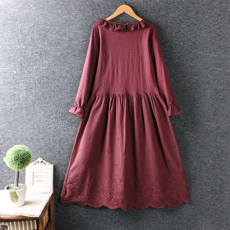 

2021 New Spring Women Knitted Cotton Dress Japan Style Literary Embroidery O-Neck Solid Color Loose Long Dress
