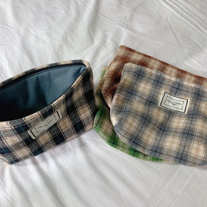 

Korean Plaid Makeup Bag Large Cosmetic Organizer Women Travel Toiletry Bag Necesserie Beauty Pouch Make Up Brush Storage Case