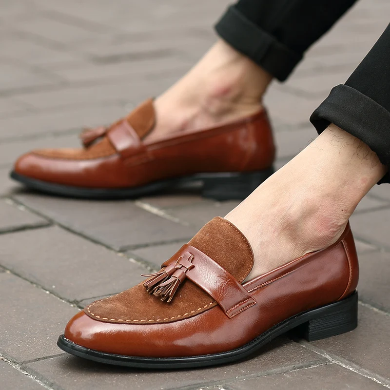 Бренд Сезон весна-осень Мужские туфли с кисточками из замши высокого качества