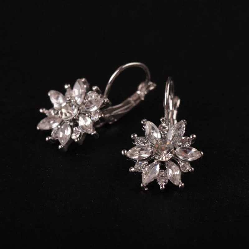 Популярные Модные серьги в форме цветка лотоса с кристаллами темпераментный