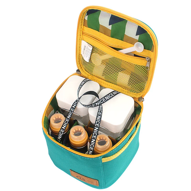 

7Pcs Spice-Jars Seasoning Box Organizer Set With Storage Bag Outdoor Barbecue Camping Spice Bottles Kit with Measuring Spoon