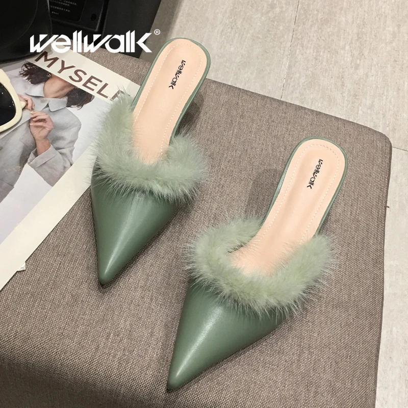 Женские шлёпанцы шлепанцы на низком каблуке рюмочка с острым носком теплым мехом