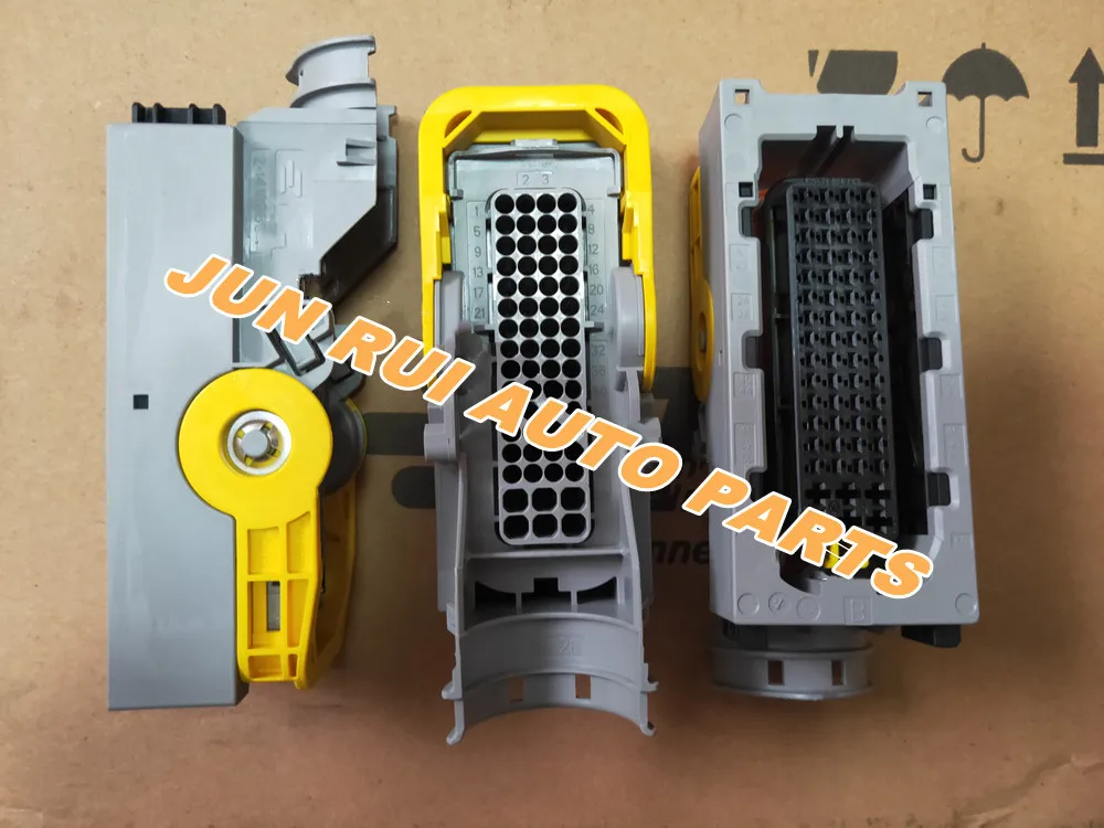 

62Pin TE/Amp Auto connector 2-1418883-1