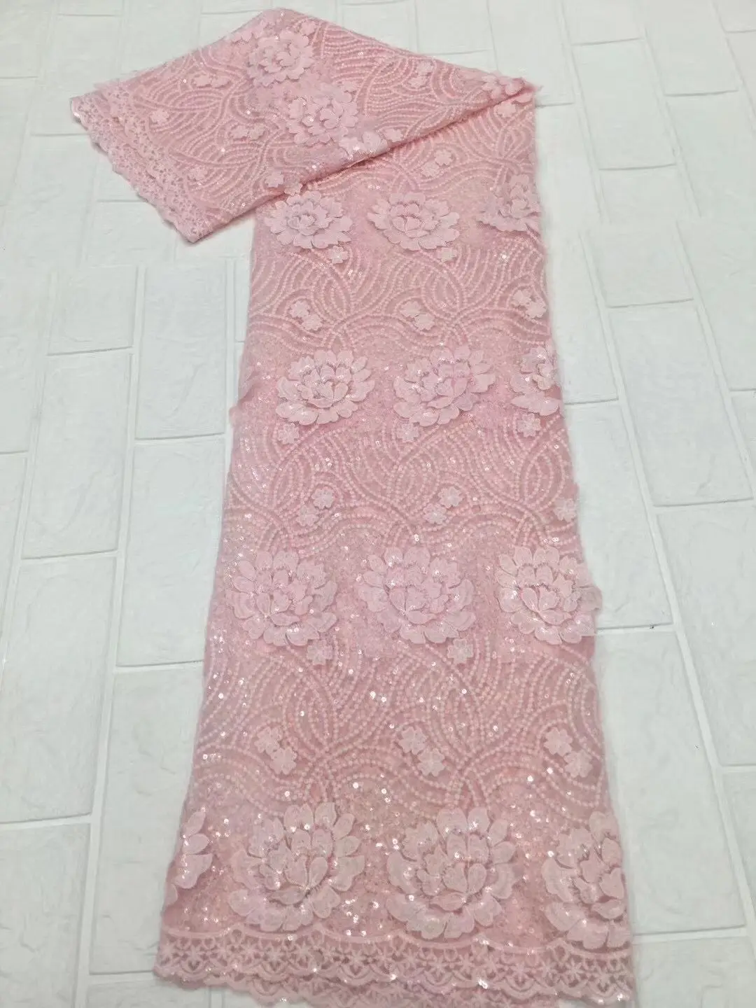 

2021 розовая новейшая дизайнерская африканская французская сетчатая кружевная ткань с блестками, Высококачественная нигерийская Женская вы...