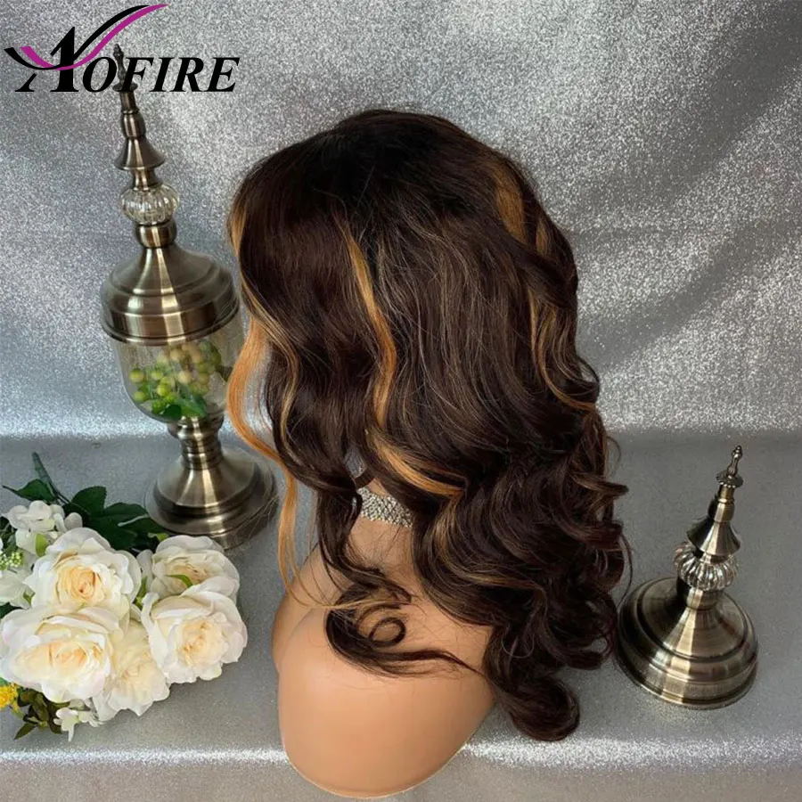 Эффектом деграде (переход от темного к выделить объемная волна Мёд блондинка