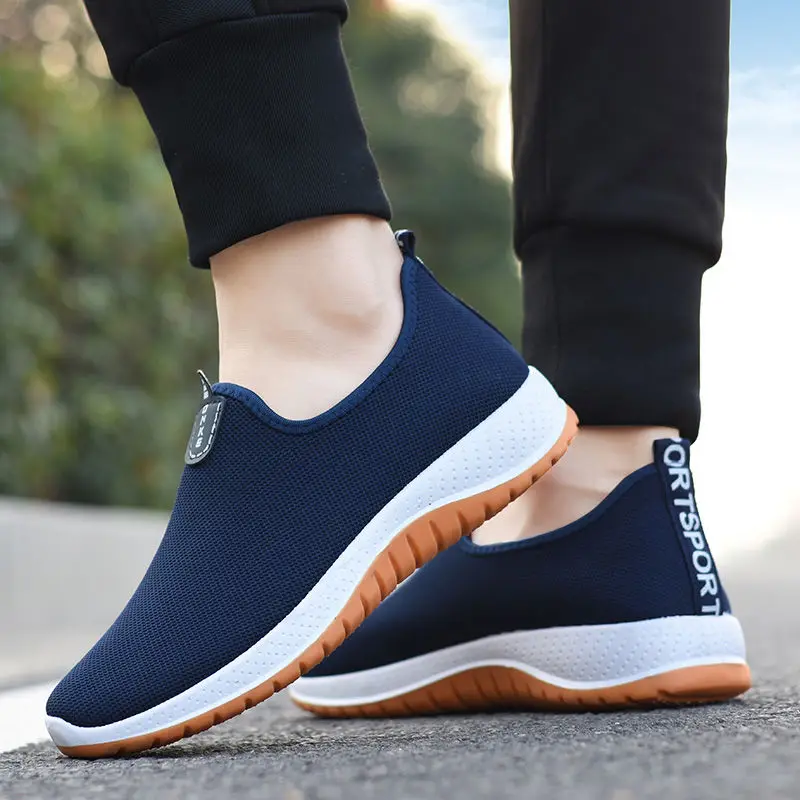 

Old Beijing Cloth Shoes Men Breathable Canvas Sneakers Casual Sports Walking Outdoor Comfortable Slip-On Shoes zapatos de hombre