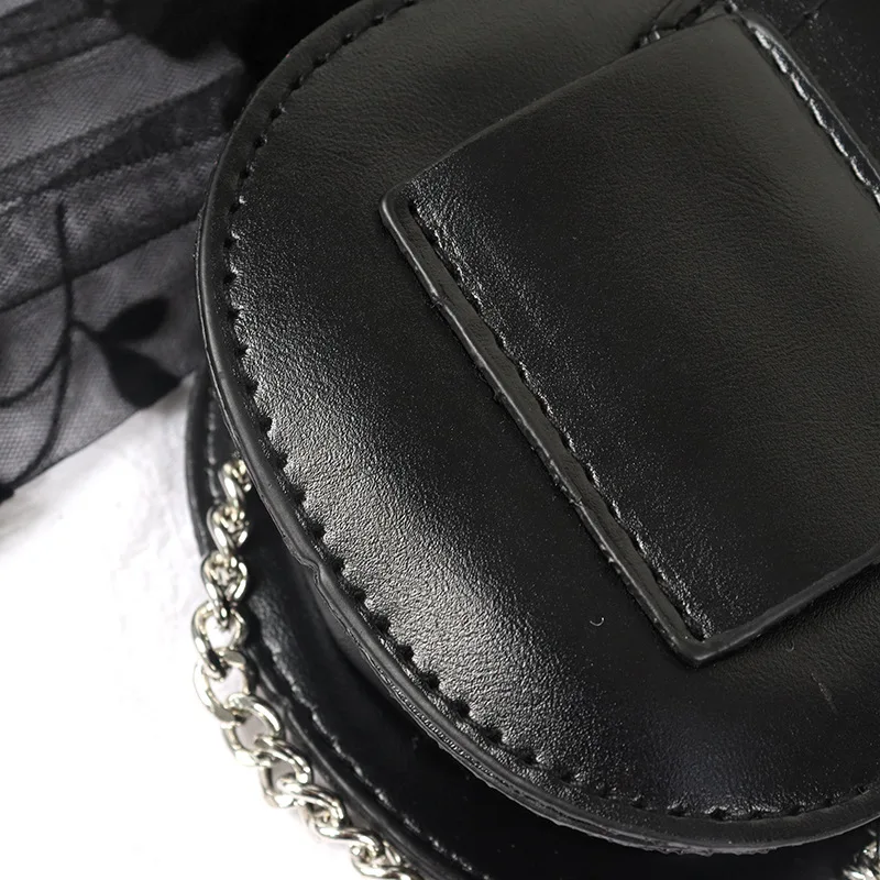 

[EAM] Women New Black Red Mini-bag Chain Pu Leather Personality Accessories Fashion Tide All-match Spring Autumn 2021 1DD6659