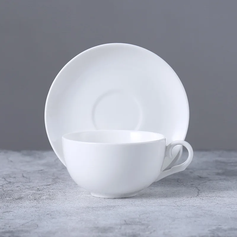 Керамические кофейные кружки блюдца в европейском стиле с большим горлышком