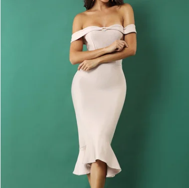 Красивые сексуальные розовые атласные платья выше колена с открытыми плечами