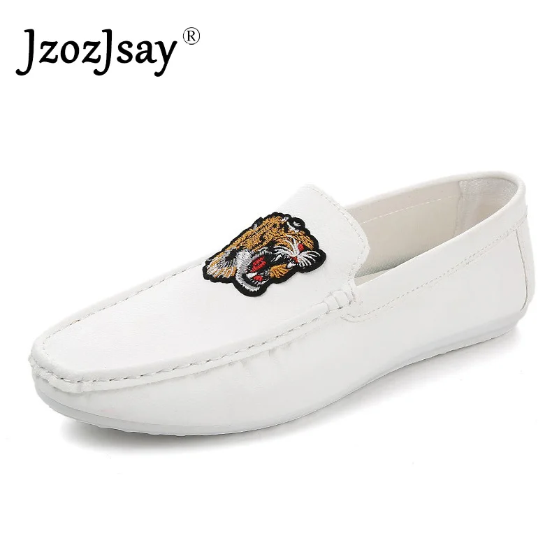 Мужские бархатные лоферы черные и красные туфли на плоской подошве с вышивкой