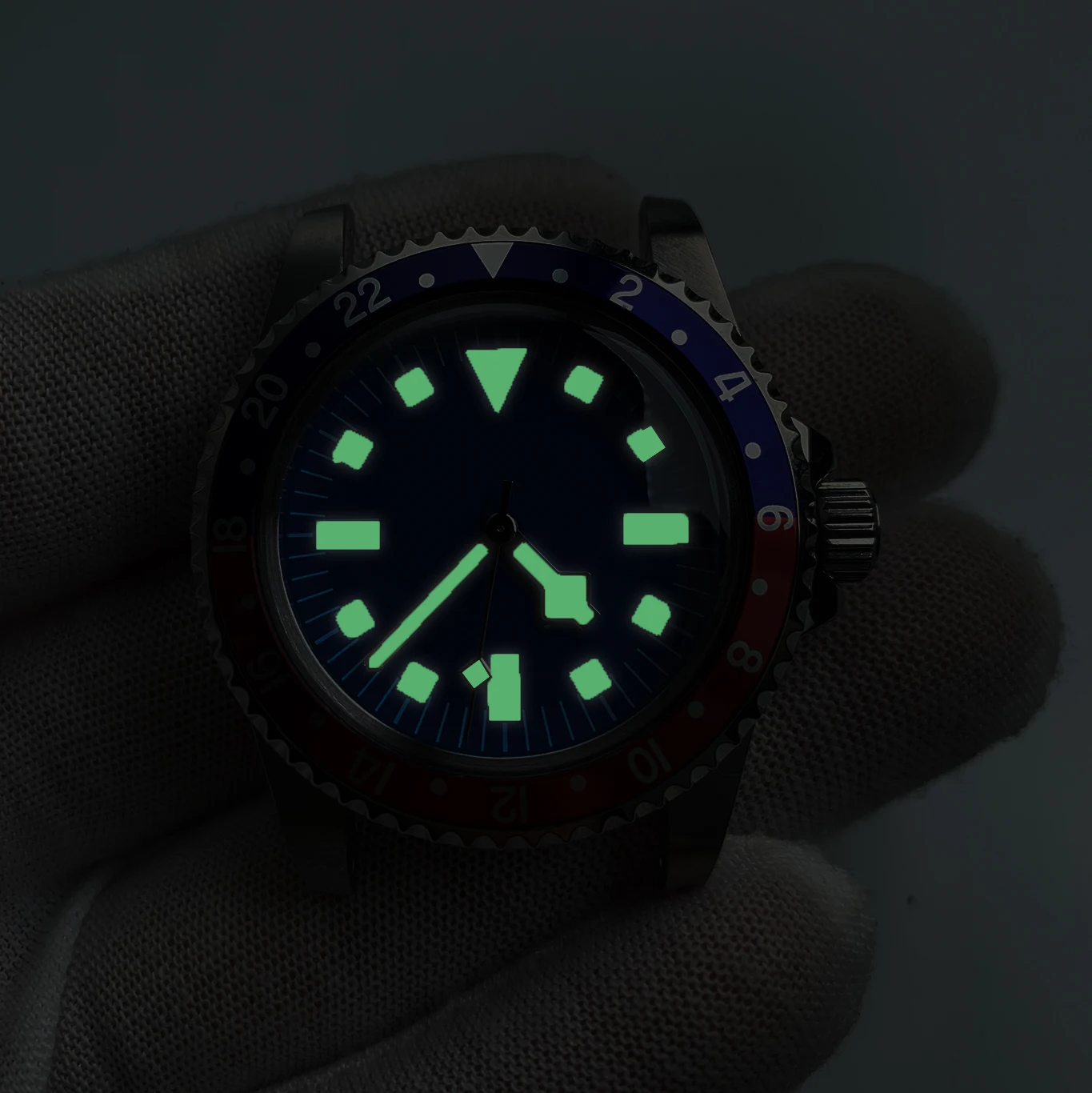 

Watch 1960 self-winding stainless steel Watchcase men's 40mm Japanese NH35 movement acrylic semicircular mirror luminous hands