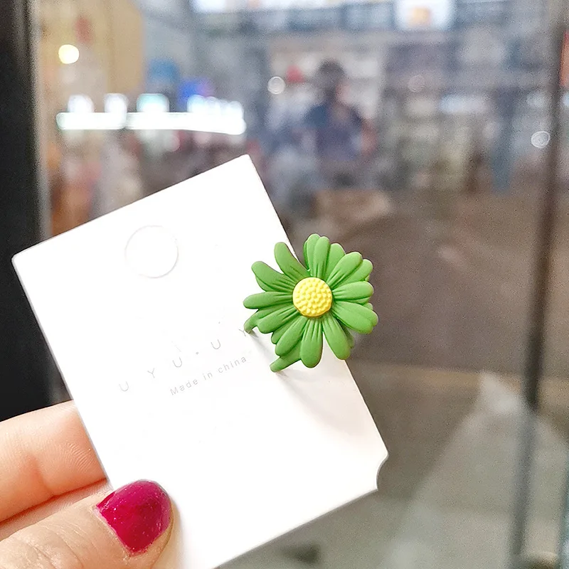 

Daisy Flower Acrylic Hair Clip Metal Hair Claws For Women Multicolor Barrettes Fashion Hair Crab Girl Hair Accessories Clamps