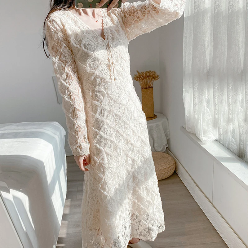

2021 New Vintage V-neck Lace Dress for Women A-Line Button High Waist Lace Long Dress Sweet Solid Long Sleeve Spring Dress 12909