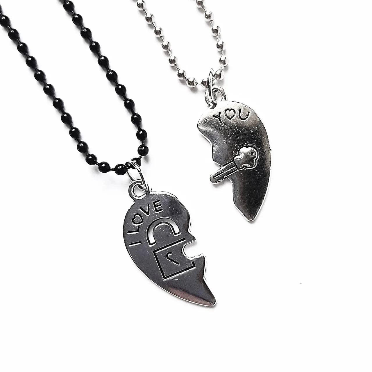 Парные кулоны для влюбленных &quotПоловинки сердца ключик и замочек&quot.|Ожерелья с