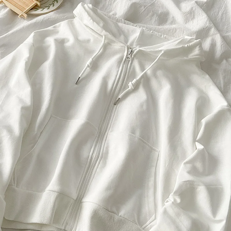 Женский джинсовый костюм в стиле ретро с высокой талией и широкими штанинами