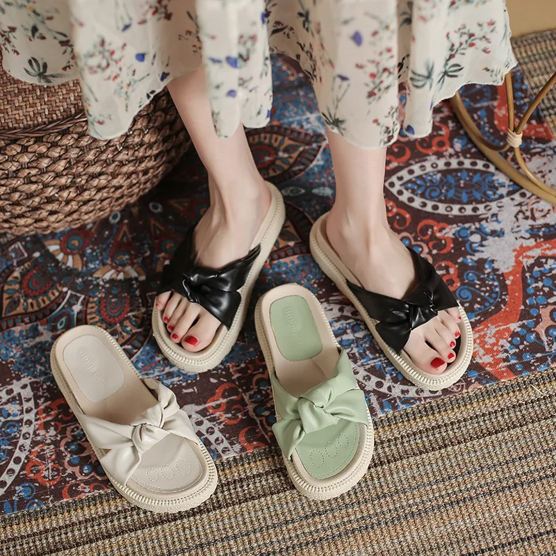 

Female Shoes House Slippers Platform Slides Med Fashion Summer Clogs Woman 2021 Soft Luxury Beach Flat Rome PU Flat Shoes Female