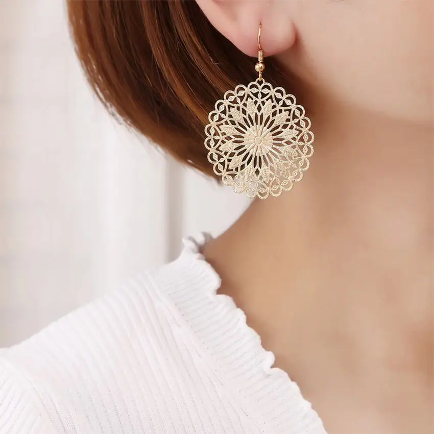 

Free Shipping Gold Filigree Mandala Women Earrings High Quality Cutout Round Shape Flower Drop Earrings Boutique Jewelry 2021