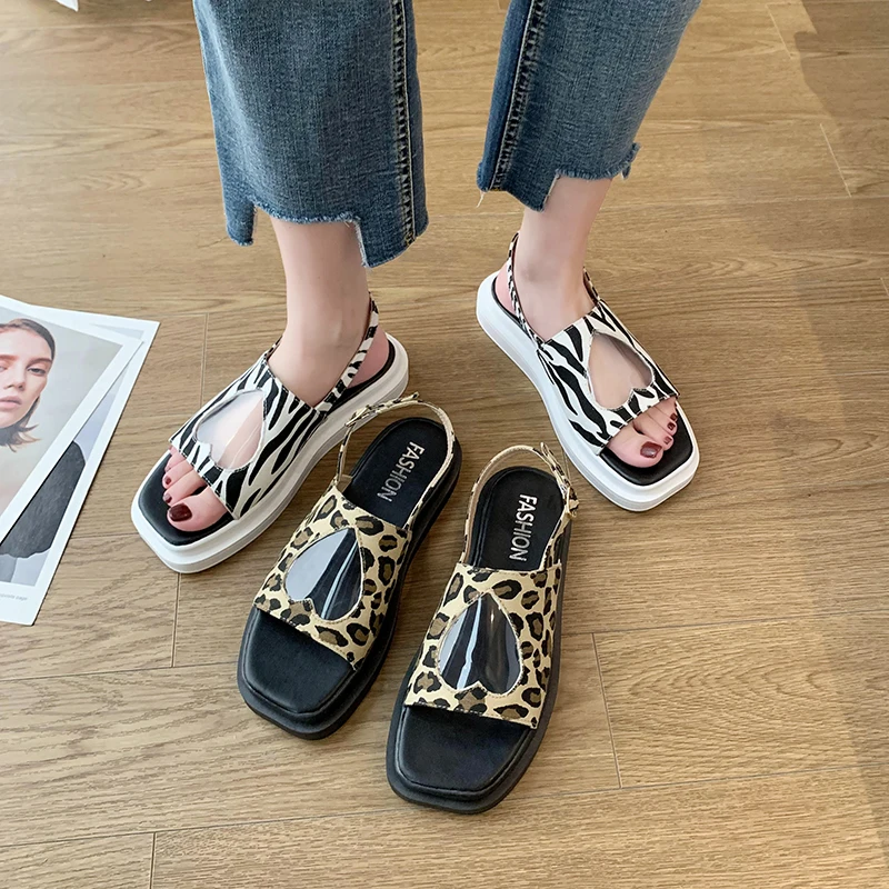 

Low Sandals Woman Leather Female Shoe Buckle Strap All-Match 2021 Summer Espadrilles Platform Low-heeled Flat Gladiator Comfort