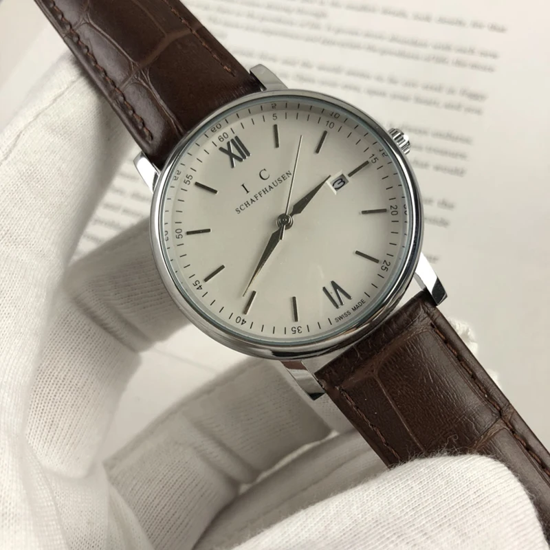 

Brand luxury men's watch quartz movement leather strap simple gentleman calendar trend business men's watch